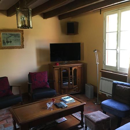 La Maison De Lucie Veuil Extérieur photo
