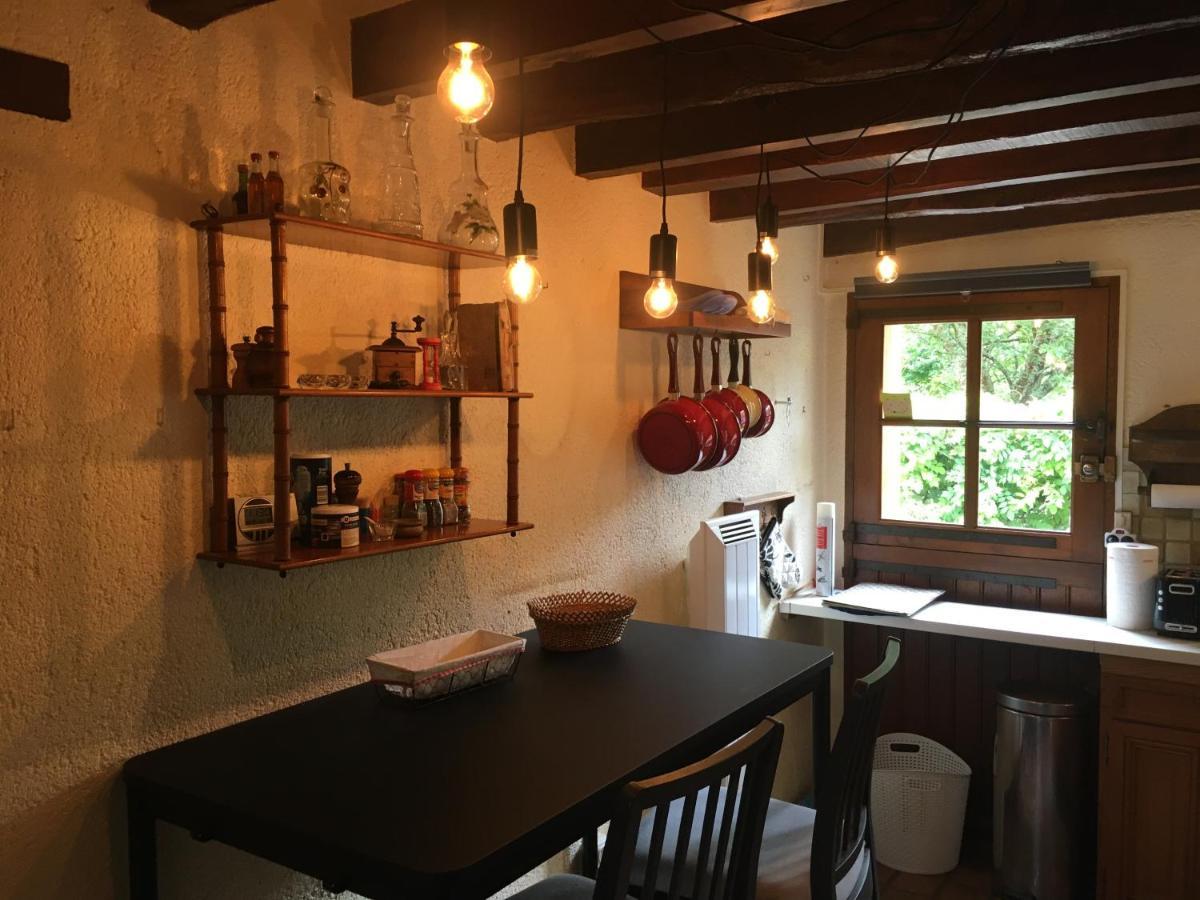 La Maison De Lucie Veuil Extérieur photo
